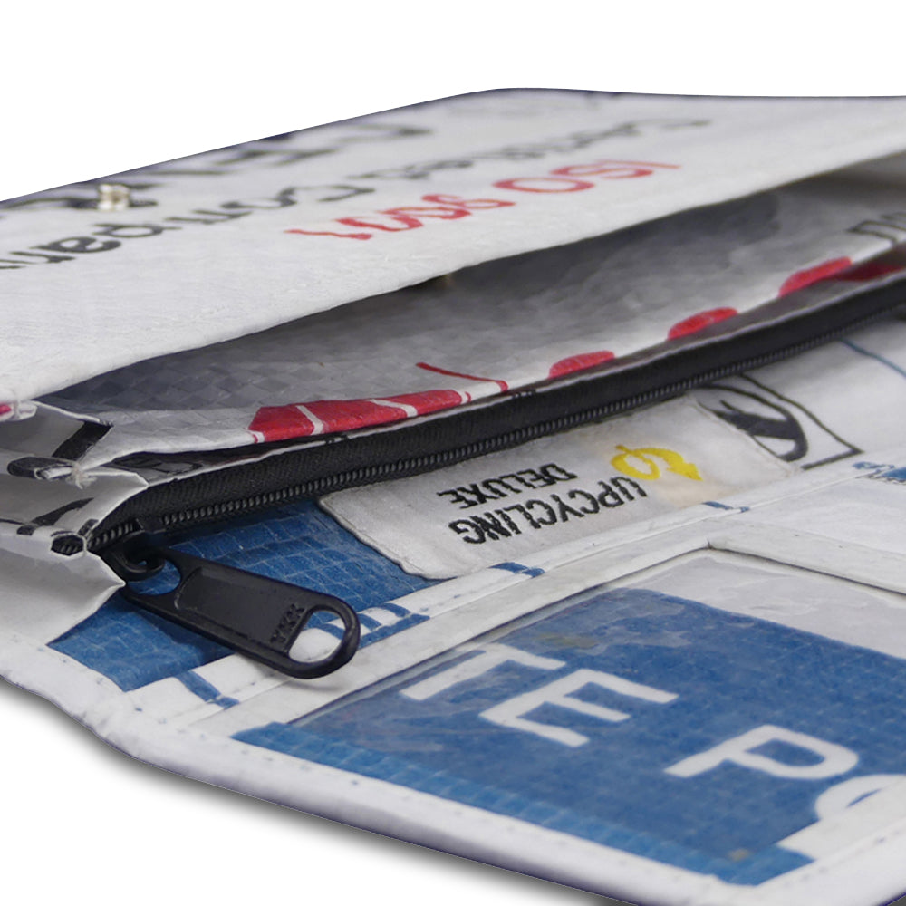 Upcycling Portemonnaie Chenda einfach gefaltet aus Zementsack