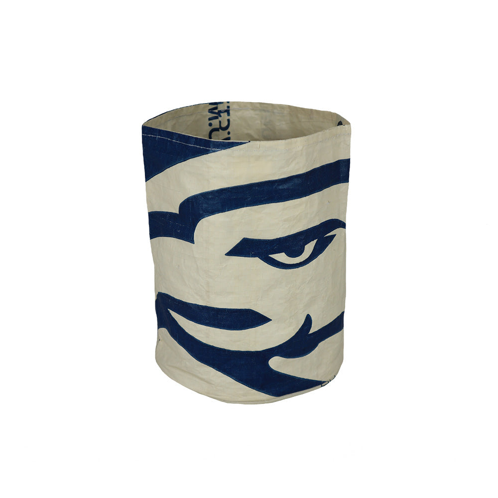 Upcycling Utensilo Vottho S aus Zementsack