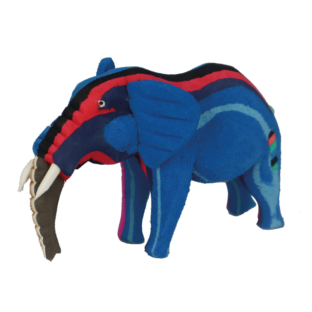Upcycling Tierfigur Elefant aus Flip-Flops